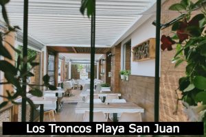 Terraza Cerrada Restaurante Asador Los Troncos Playa San Juan